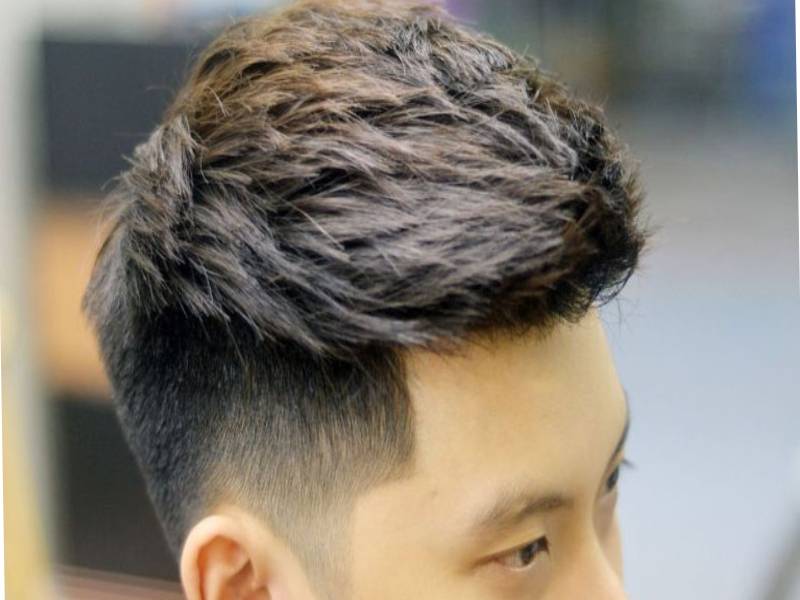 Tóc tết không cần uốn quiff ngắn